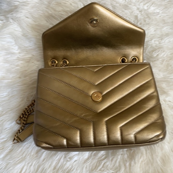 YSL Loulou Small Quilted Chain Bag - Picture 9 of 17
